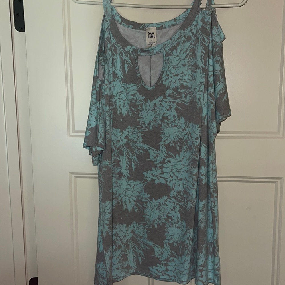 XL COLD SHOULDER TOP